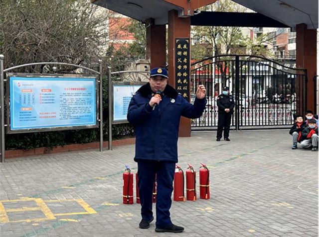 郑州市二七区春晖小学：消防知识进校园筑牢安全防火墙